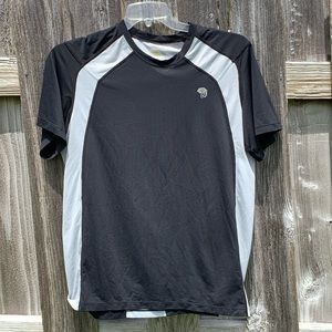 Mountain Hardware Tech Shirt Large